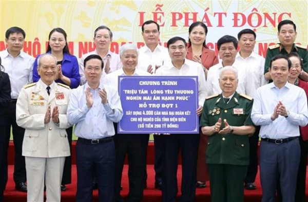 President launches programme to give housing support to the poor in Dien Bien -0
