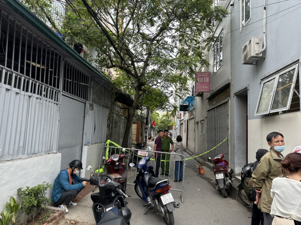 Bốn người tử vong trong căn nhà cháy ở quận Hà Đông -2