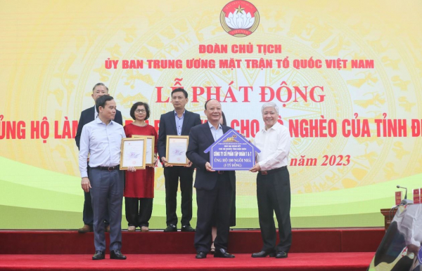 T&T Group ủng hộ 5 tỷ đồng hỗ trợ làm nhà cho người nghèo ở tỉnh Điện Biên -0
