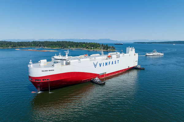 Lô xe VinFast VF8 đầu tiên cập cảng Canada - Sẵn sàng bàn giao từ tháng 6/2023 -0