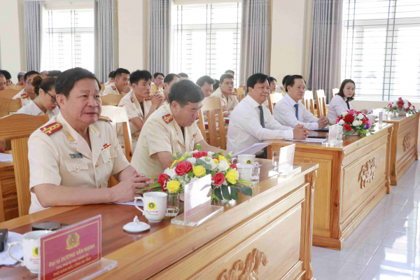 Tuyên dương 75 tập thể, cá nhân xuất sắc trong phong trào thi đua đặc biệt học tập và làm theo lời Bác dạy -0