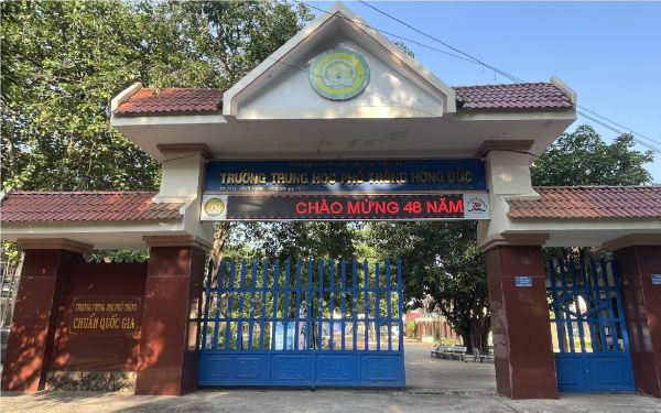 Nam sinh lớp 10 bị đâm trọng thương trên đường đi học về -0