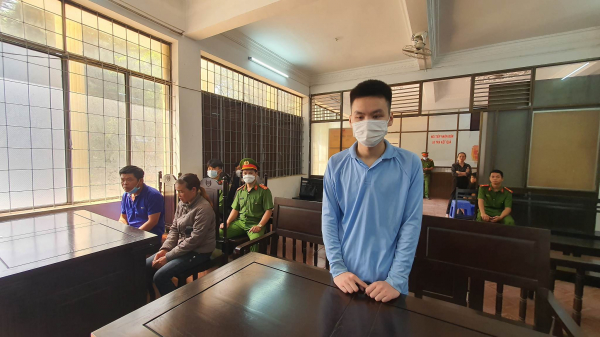 Lãnh án 11 năm tù vì lừa bán bé gái sang Campuchia -0