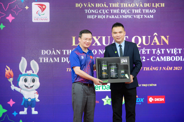 Herbalife Việt Nam đồng hành cùng Hiệp hội Paralympic Việt Nam tổ chức Lễ xuất quân cho vận động viên tham dự ASEAN Para Games 2023 tại Campuchia -2