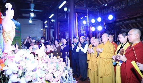 UN Day of Vesak celebrated in Hanoi -0