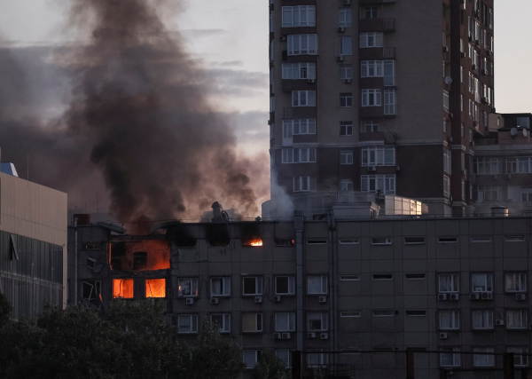 Nổ dữ dội giữa trung tâm Kiev, Ukraine mất 5 máy bay ở Khmelnytsky -0