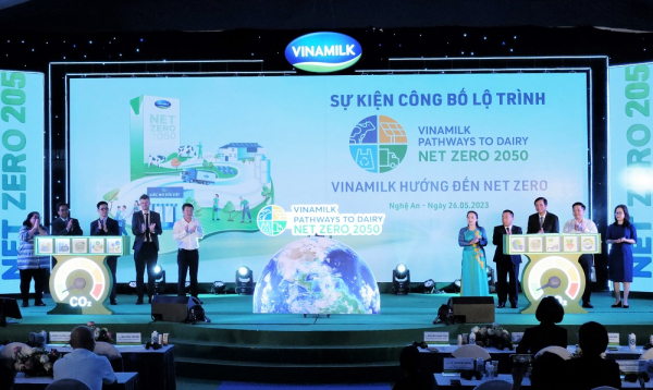 Vinamilk có các trang trại và nhà máy sữa đầu tiên tại Việt Nam đạt trung hoà Carbon -0