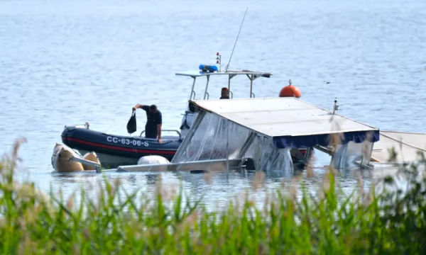 Italy: Nhiều câu hỏi đặt ra sau vụ lật du thuyền -0