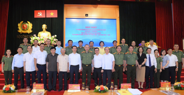 Ministry of Public Security meets with press agencies on Vietnam Revolutionary Press Day -0