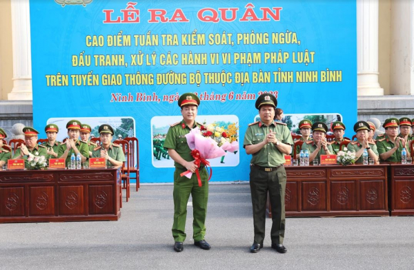 Công an tỉnh Ninh Bình tổ chức Lễ ra quân -0