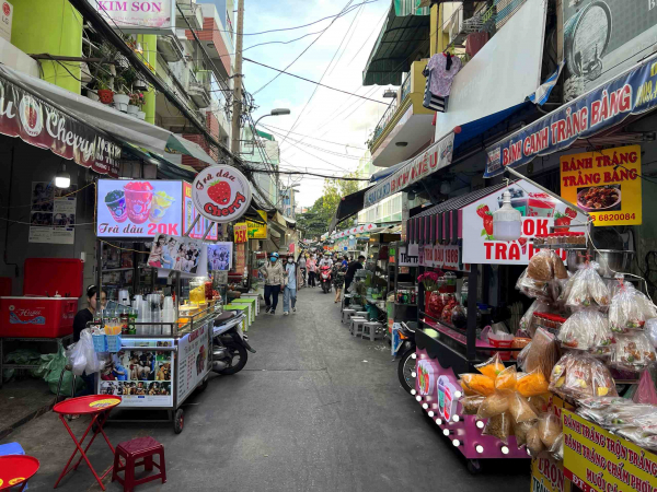 TP Hồ Chí Minh cho thuê vỉa hè để kinh doanh từ 20.000 - 100.000 đồng m2/tháng -0