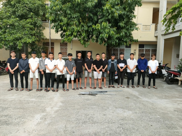 Truy bắt hai nhóm thanh thiếu niên đánh nhau gây náo loạn đường phố Đà Nẵng -0