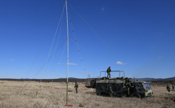 Crimea bị 9 UAV tập kích -0