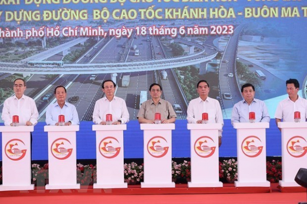 PM kicks off construction of important national transport projects -0