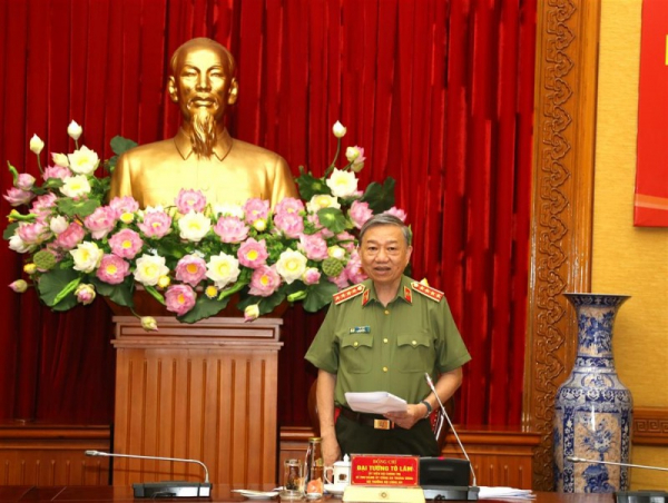 Minister To Lam works with Dong Nai Provincial Party Committee -0