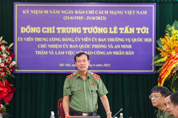 tới.jpg -0