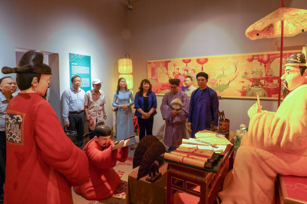 Rộn ràng tết Đoan Ngọ cung đình xưa tại Khu di sản Hoàng thành Thăng Long – Hà Nội -0