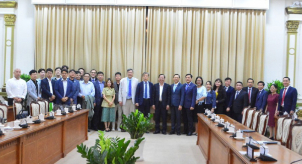Hàn Quốc thúc đẩy đầu tư công nghiệp xanh và vận tải thông minh tại Việt Nam -0