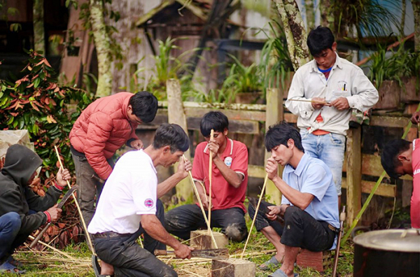 Bồng bềnh Vi Rơ Ngheo -0