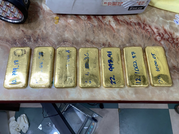 Những hình ảnh mới nhất trong vụ bắt giữ trùm buôn lậu  3 tấn vàng từ Lào về Việt Nam -0