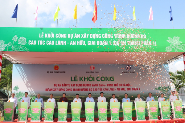 Phó Thủ tướng Trần Lưu Quang dự lễ khởi công đường bộ cao tốc Cao Lãnh – An Hữu -0