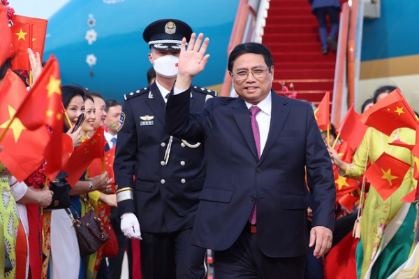 Thủ tướng Phạm Minh Chính tới Bắc Kinh, bắt đầu thăm chính thức Trung Quốc và dự Diễn đàn Kinh tế thế giới -0