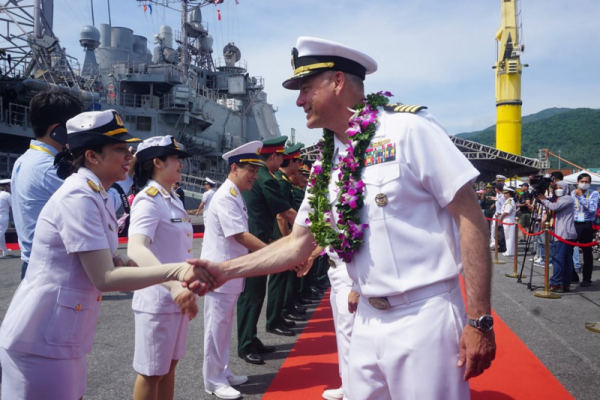 Nhóm tác chiến tàu sân bay USS Ronald Reagan thăm Việt Nam -0