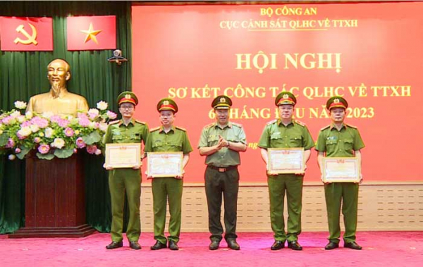 Tham mưu thúc đẩy thực hiện các nhiệm vụ của Đề án 06 bảo đảm đúng nội dung, thời gian -0