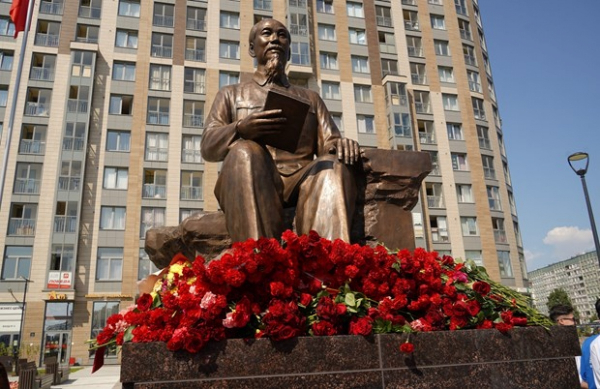 Statue of President Ho Chi Minh inaugurated in St. Petersburg -0