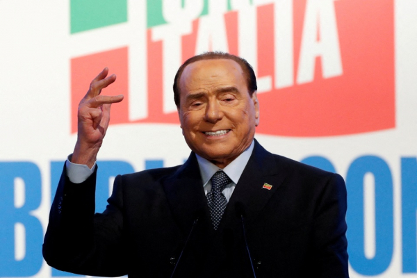 Berlusconi-chữ tài cũng lắm, chữ tai cũng nhiều -0