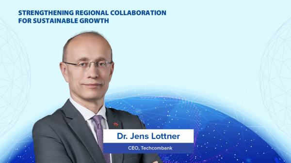 dr.jens lottner_ceo techcombank.png -0