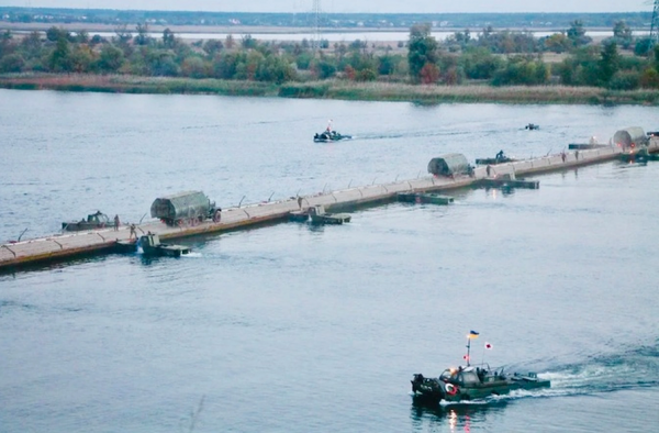 Ukraine lập cầu pháo nhắm tới Kherson, Nga ra đòn đáp trả phía bờ Đông Dnieper -0