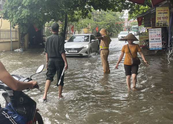 Thứ trưởng Nguyễn Văn Long: giảm được khoảng 3 nghìn người chết mỗi năm vì TNGT – một con số rất nhân văn và ý nghĩa -0