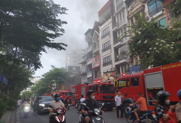 Ba người thiệt mạng tại vụ cháy trong ngõ Thổ Quan -0