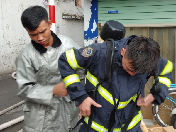 Cảnh sát chia sẻ kinh nghiệm phòng cháy, chữa cháy với dạng nhà ống -2