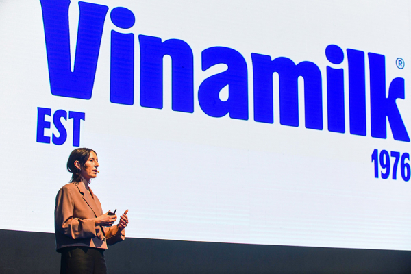 Vinamilk công bố nhận diện thương hiệu mới -0