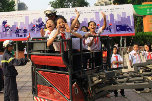 Vietnam to host largest international exhibition on fire safety and rescue -0