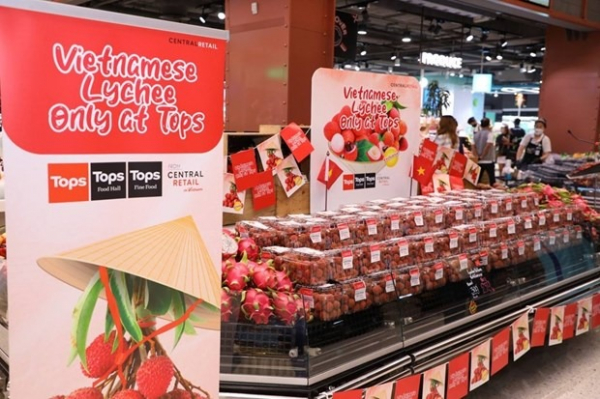 Vietnamese lychees sold at Thai supermarket -0