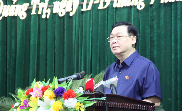 Chủ tịch Quốc hội Vương Đình Huệ dự họp HĐND tại tỉnh Quảng Trị  -0