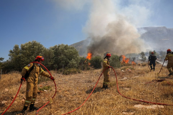 Cháy rừng càn quét Hy Lạp trong đợt nắng nóng kỷ lục -0