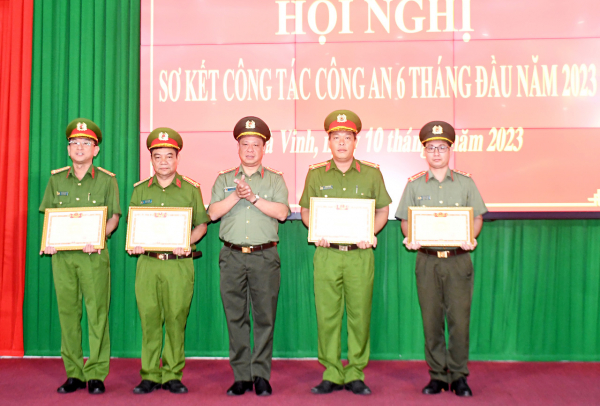 Công an tỉnh Trà Vinh quyết tâm thực hiện thắng lợi Nghị quyết 12 của Bộ Chính trị -0