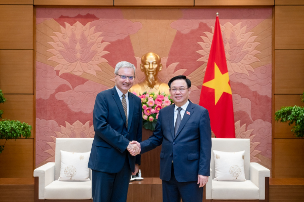 Việt Nam và Pháp cần tiếp tục tăng cường hợp tác về kinh tế, thương mại, du lịch -0