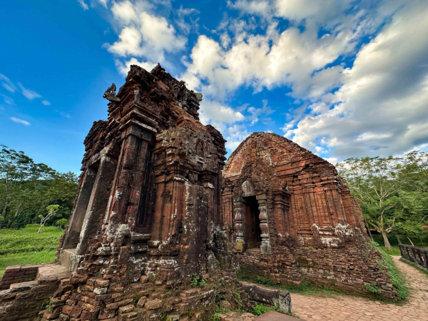 Vẻ đẹp kỳ bí của Thánh địa Mỹ Sơn hút khách du lịch tới Quảng Nam -4