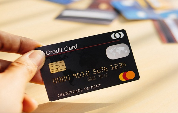 Tìm bị hại vụ hơn 7.000 người mất tiền trong thẻ tín dụng  -0