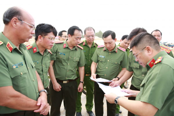 Thứ trưởng Lê Văn Tuyến làm việc với UBND tỉnh và Công an tỉnh Bà Rịa-Vũng Tàu  -1