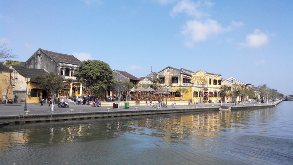 2-thành phố hội an bến sông hoài (nhánh sông thu bồn).jpg -0