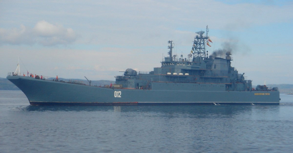Ukraine công bố video xuồng không người lái tập kích tàu Nga -0