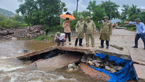Quảng Bình khắc phục hậu quả mưa lũ, ổn định đời sống người dân -0