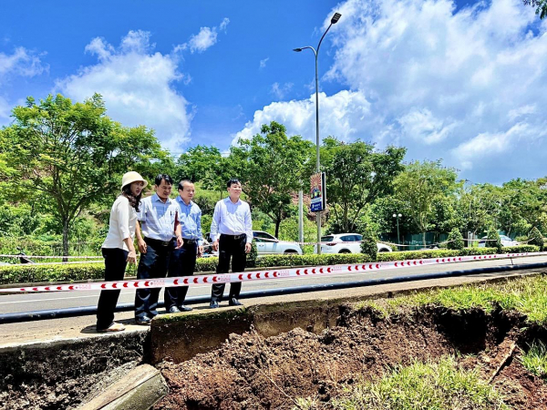 Đường Hồ Chí Minh đoạn qua Đắk Nông tiếp tục sạt lở nghiêm trọng -0