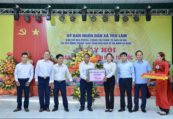 Sôi nổi Ngày hội toàn dân bảo vệ ANTQ ở xã Yên Lâm, tỉnh Tuyên Quang -0